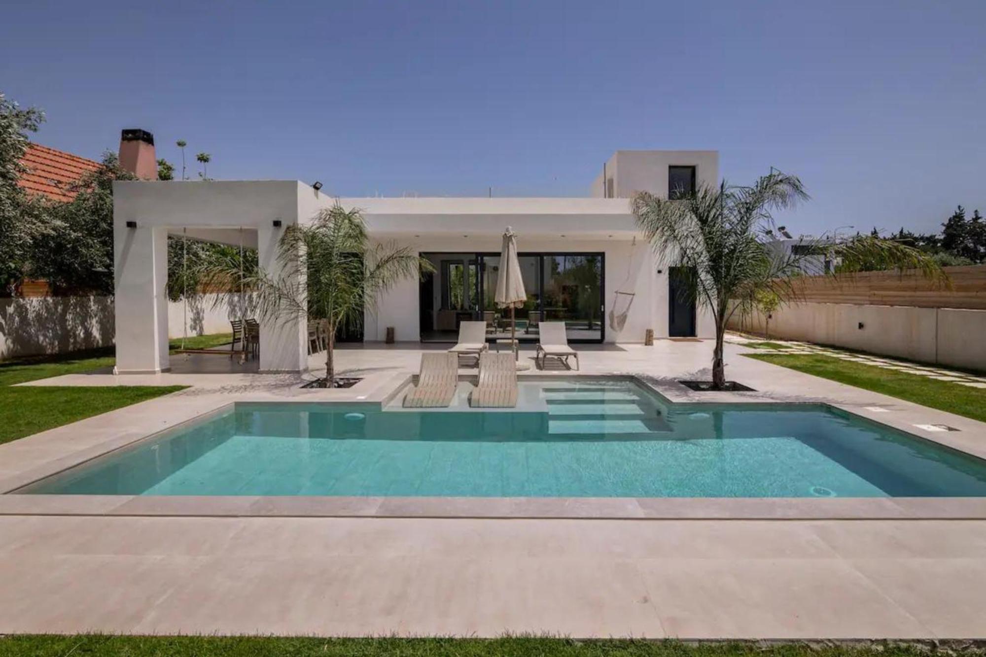 Villa Kala Loutraki - Private Pool & Sauna I Beach Exterior photo